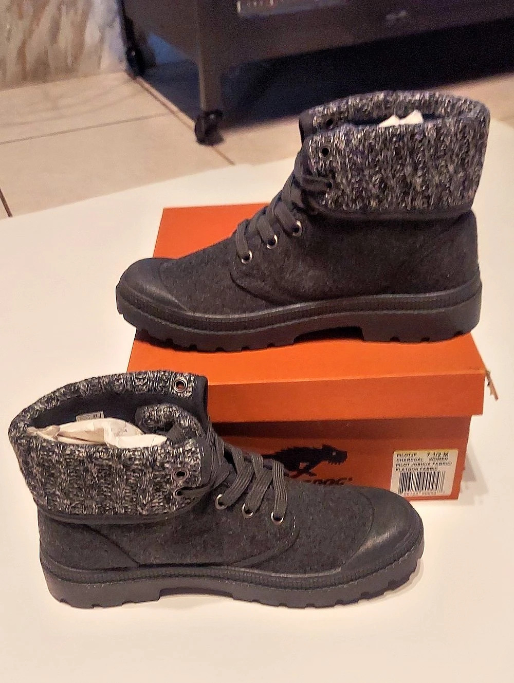 Rocket Dog PILOT Black Lace-Up Boots US 7.5